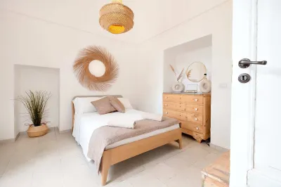 Antique Villa Rosa - 3 bed, 2 bath with pool Hotels near Maac