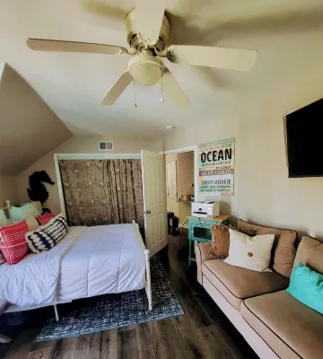 Best Deal Ever!,Only 195 - Enchanted Castle  -Ocean View-Sleeps 8 - STR15-0330