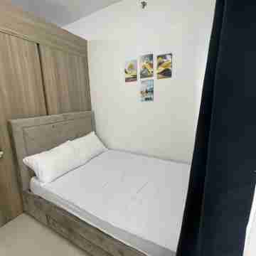 Cozy 1-bedroom condo with AC, WiFi in awesome Mandaluyong Rooms
