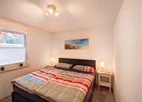 Lake vacation Müritz - Haus Auszeit with sauna & fireplace, only 300 m to the Müritz beach