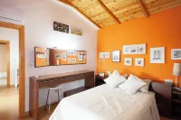 Next to the Cathedral, in the historical center. Apartment ideal for families