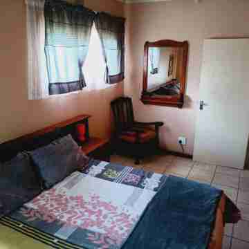 Private and Secure 2 bedroom house Rooms