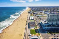 Chic Studio just Steps from the Beach!