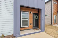 Perfect Ozark Retreat.  Close to Everything, 3 bed, w/ Office Hotels in Centerton