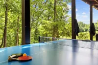 Dog Friendly Cabin w/ Amenities Galore! Frisbee Golf - Gym - Ping Pong - Creek