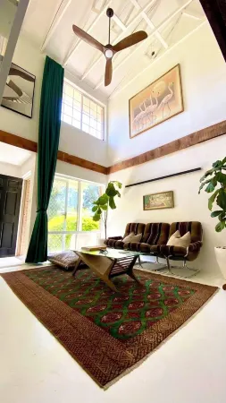 Cabana 88 - designer loft by the beach with infrared sauna