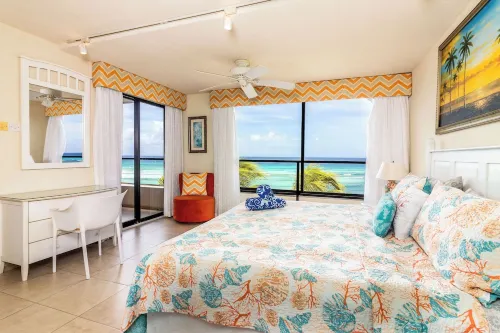 Sunset Beach - Ocean Front with Stunning Sea Views, WI-FI, AC.