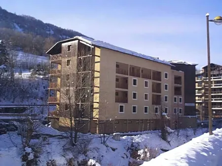 Serre Chevalier 2-room apartment 150 m from Prorel cable car.