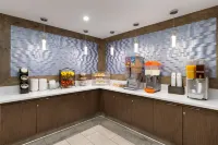 Travelodge Inn & Suites by Wyndham Anaheim on Disneyland Dr