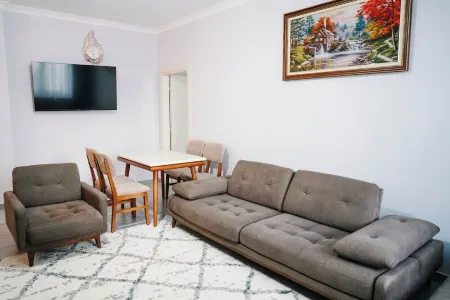 Apartment Near Downtown Отели в г. Эльбасан