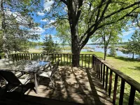Huge Lakefront 3bd + Loft + 2 Kitchen Cabin on Recreational Bay Lake- Game Room