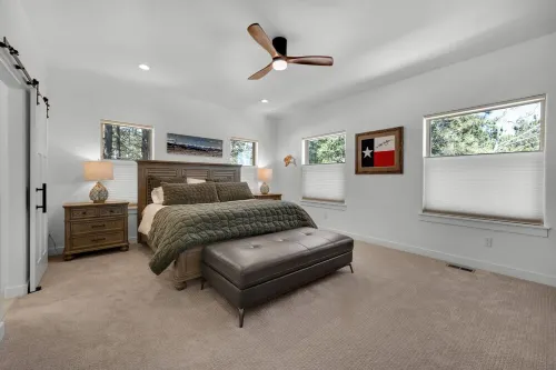 Luxurious Executive Rental - 3Bed / 3 Bath - 30+ Days Required