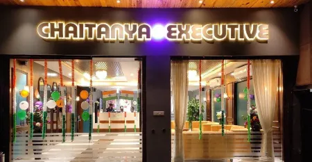 Hotel Chaitanya Executive Отели в г. Мокарвади