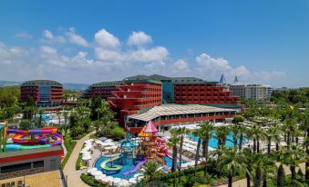 Delphin Deluxe Resort
