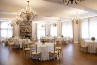 The Mimslyn Inn Hotels in Luray