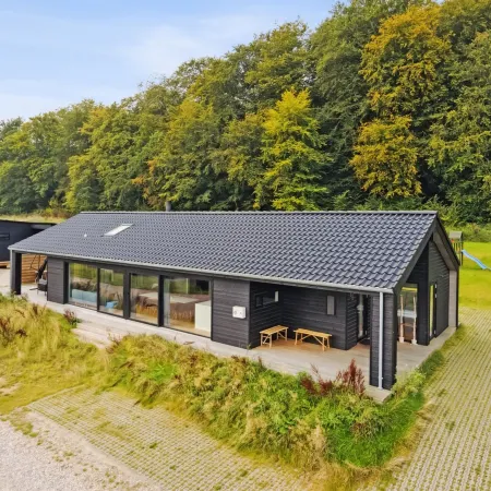 "Gunborg" - 400m from the Sea