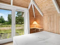 "Elenor" - 1.1km from the sea