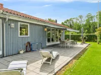 "Salvina" - 300m from the sea