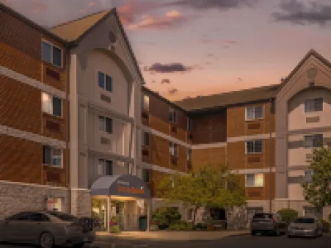 Sonesta Simply Suites Boston Burlington Hotels in Middlesex County