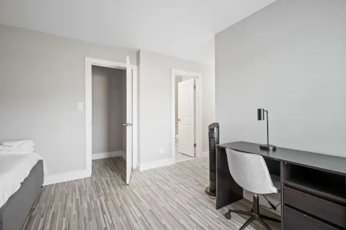 2-bedroom Spacious Stay