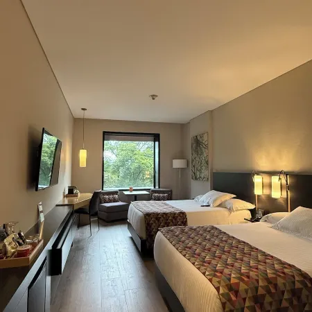 Cité Hotel Отели рядом с достопримечательностью «Зона T»