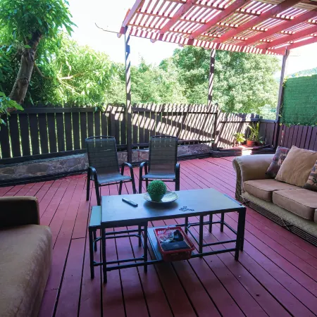 Tropic Nook Too