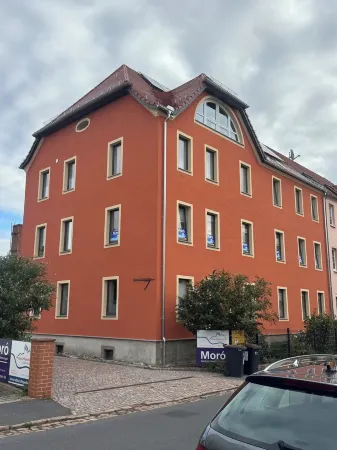 Gemütliche Ferienwohnung Familienfreundlich! Mit 2 Hochstühle + 2 Kinderbetten Отели в г. Мейсен