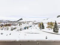 Apartment in Alpe d'Huez with Heated Pool