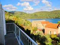 Apartments Nodilo - One Bedroom Apartment with Balcony and Sea View (Apt 1) - Wifi