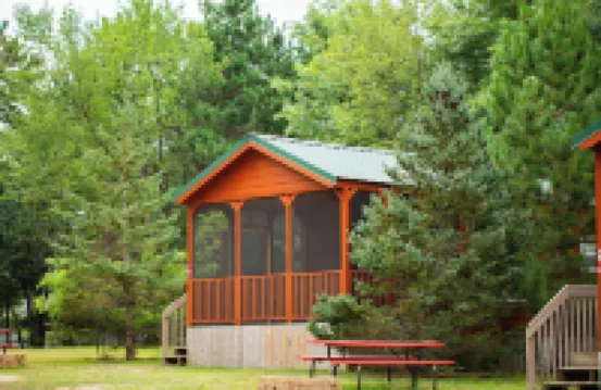 博南扎露營度假村