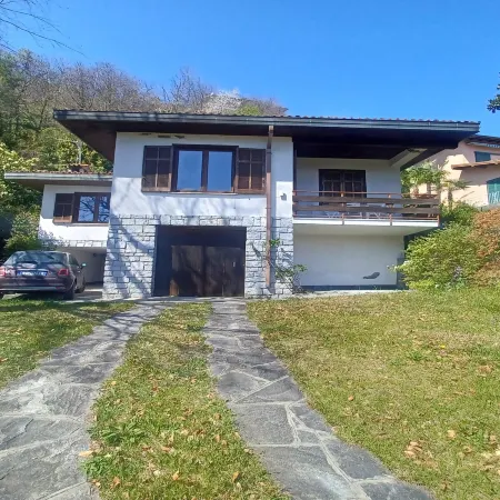 Villa in Valdora with Lake Maggiore Views