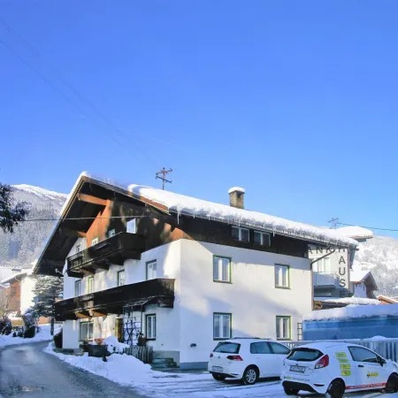 Chalet in Fügen Near Spieljochbahn