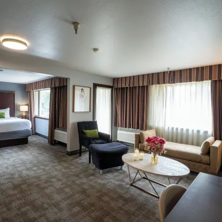 Ramada by Wyndham Tukwila Southcenter