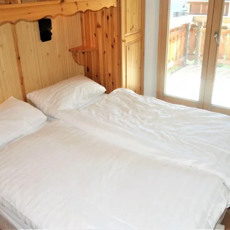 Flat in Nendaz near Ski Lift & Slopes