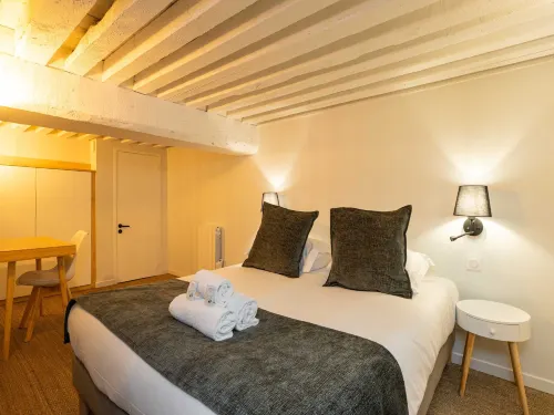 DIFY Opéra Diva - Hôtel de Ville - Homestays