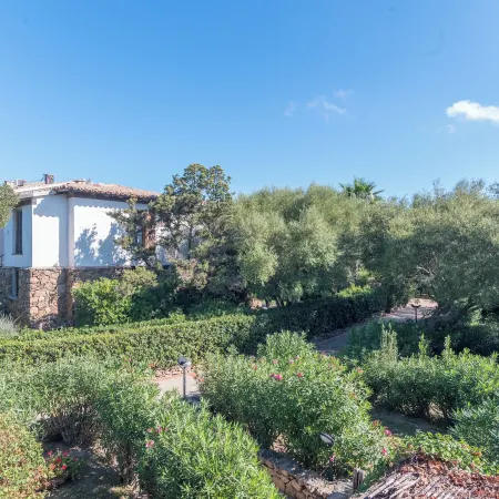 Casa Emozione with Shared Pool - Happy Rentals