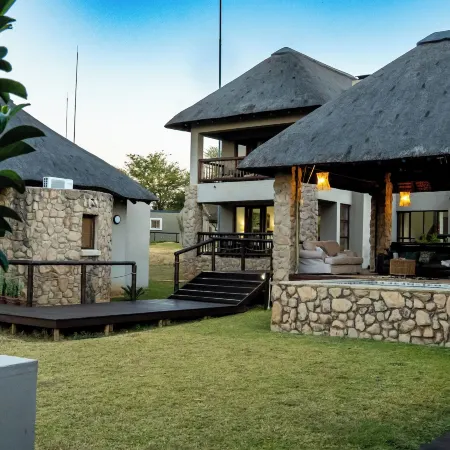 7th Hole Golf Lodge