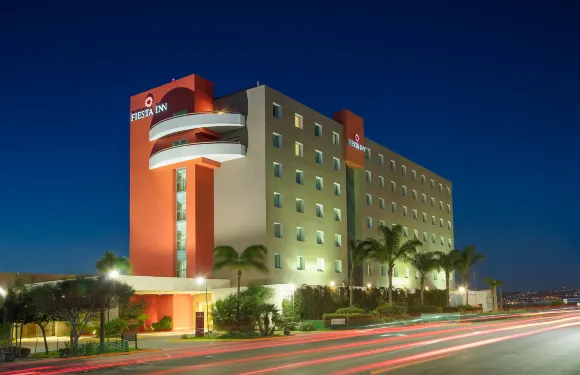 提華納奧塔伊嘉年華酒店