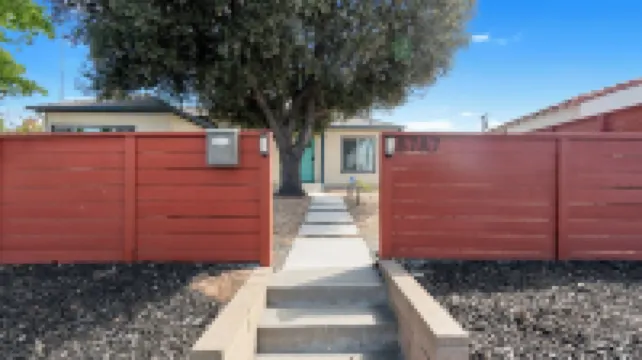 Sunset Mesa • Spa• Ac • 10+ Guests •Theatre• Downtown• Beach • 3 Bed/2 Bath