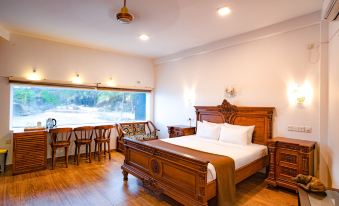 Scarlet White Resort