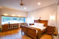 Scarlet White Resort