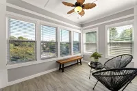 Twin Homes - 8 Bedroom Retreat in Central ATL