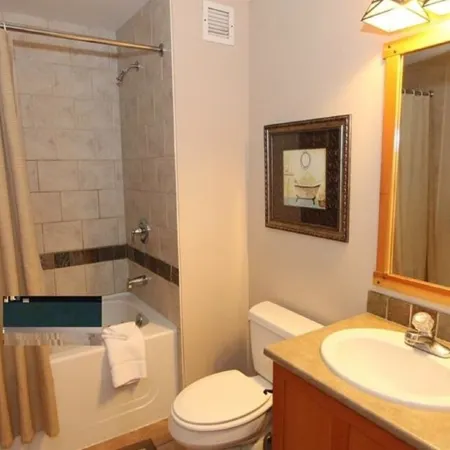 Gorgeous 1 Bedroom 1 Bath Condo in Center Village, Copper Mountain