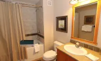 Gorgeous 1 Bedroom 1 Bath Condo in Center Village, Copper Mountain