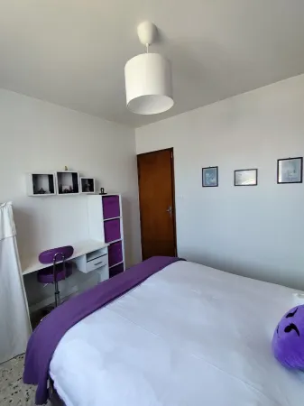 Quiet apartment at the foot of the Luberon Отели в г. Мерендоль