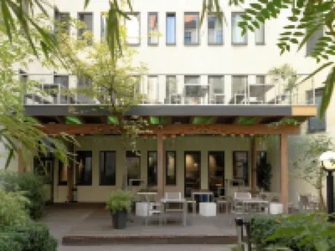 โรงแรมและโฮสเทลอาคามา ครอยซ์แบร์ก โรงแรมในเบอร์ลิน