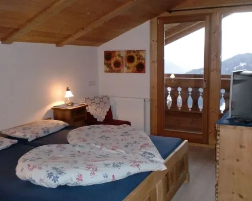 Attic apartment Koanzhof Hotel a Villandro