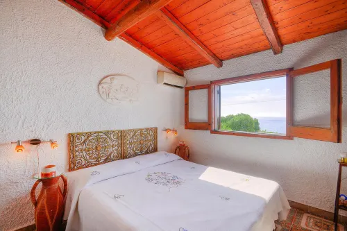 Villa in Fontane Bianche by Turquoise Waters
