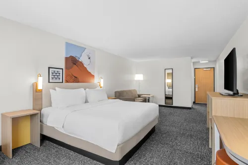 Spark by Hilton Traverse City - spa
