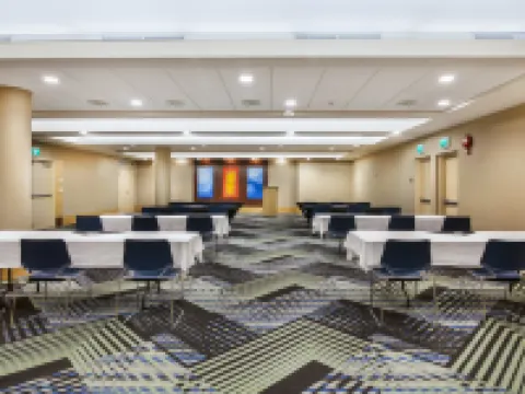 Holiday Inn Express & Suites LANGLEY by IHG Hotels in Langley Township